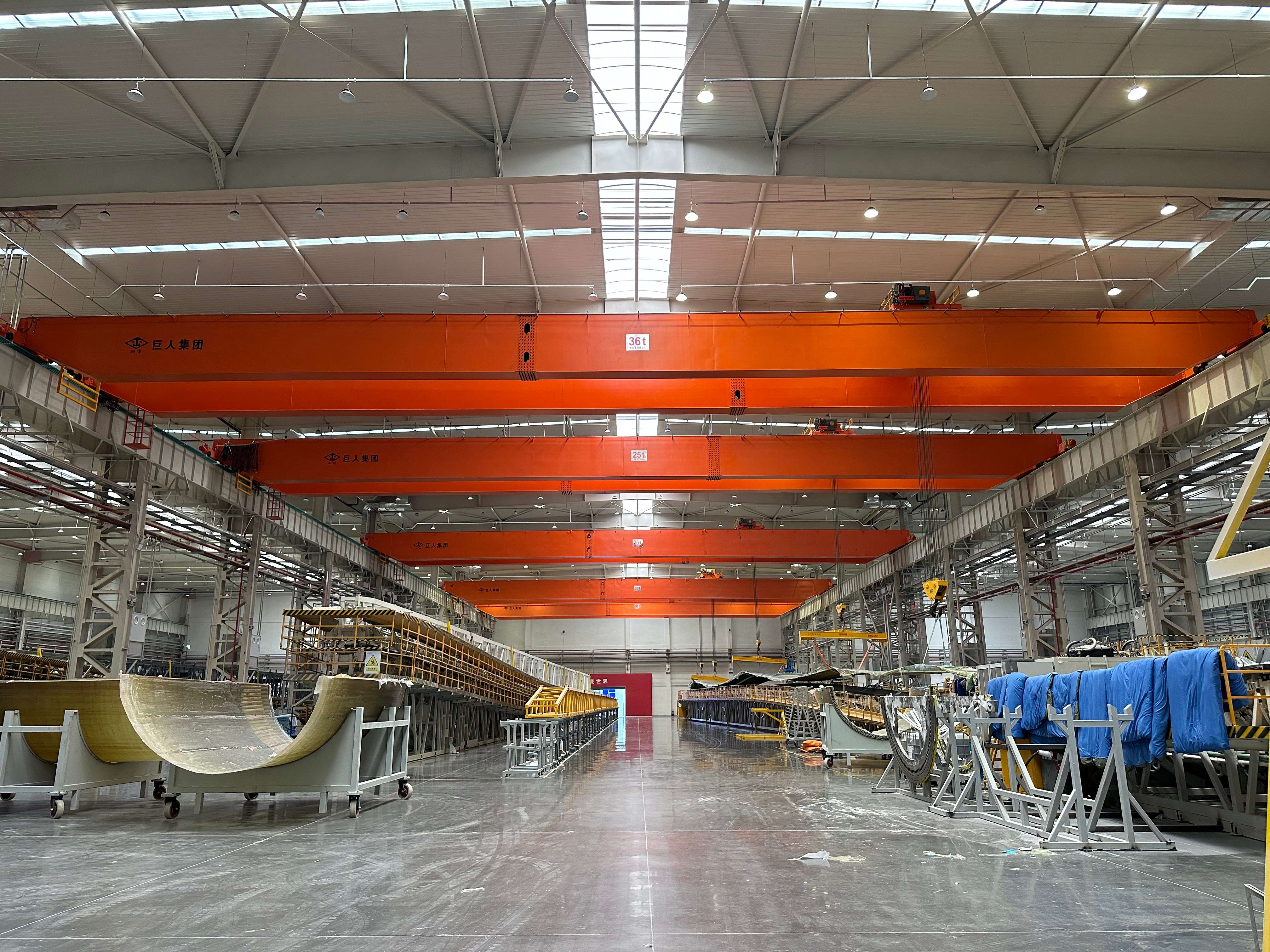 新型雙梁吊鉤橋式起重機