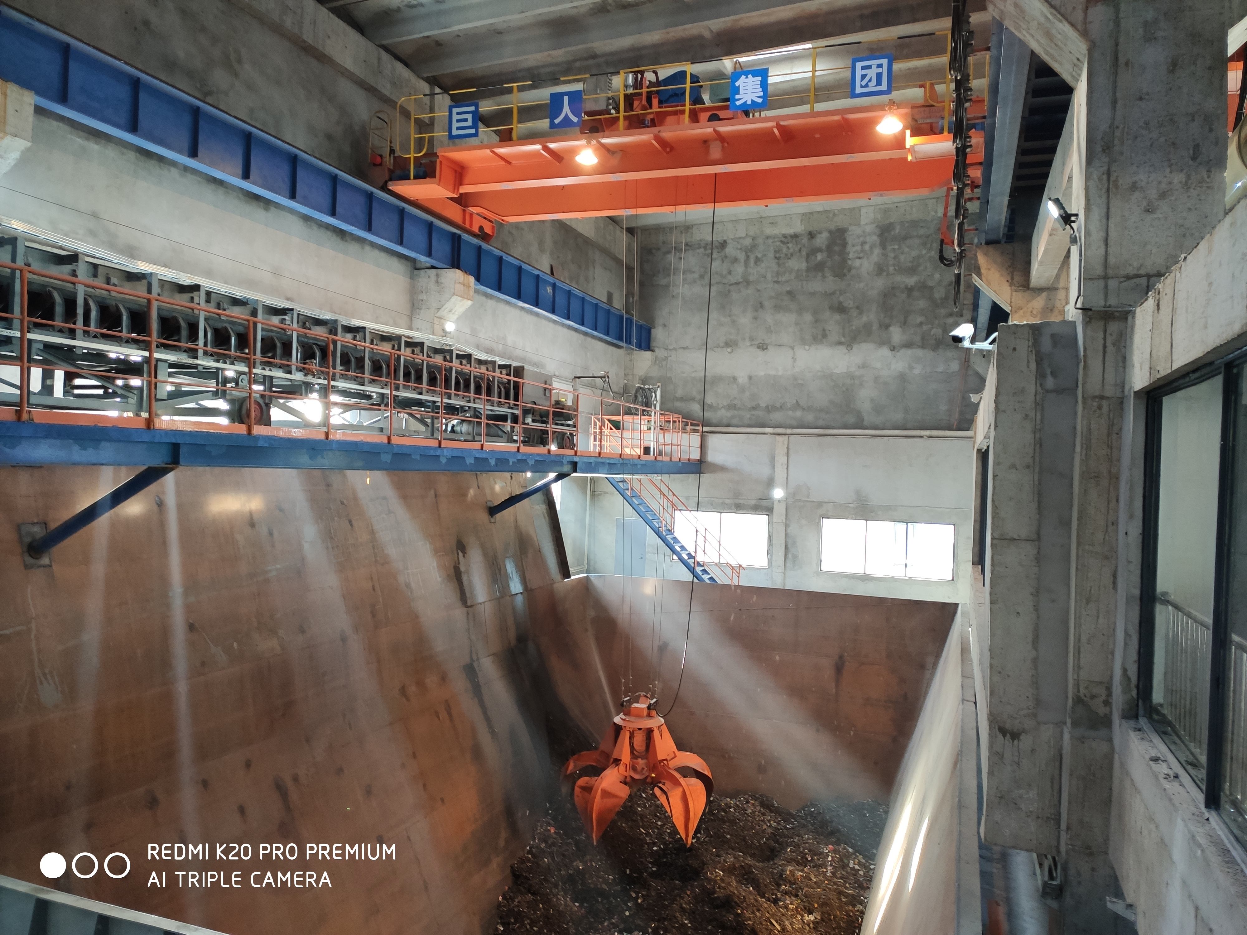 垃圾抓斗橋式起重機(jī)